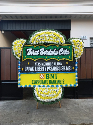Papan Bunga Duka di Simpar